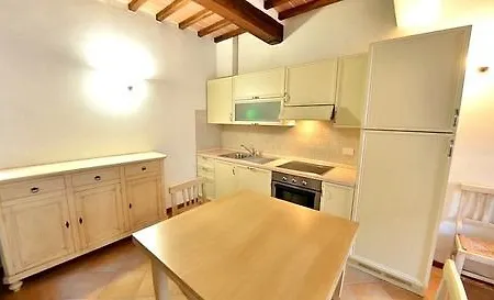 Gaiole Suites דירה