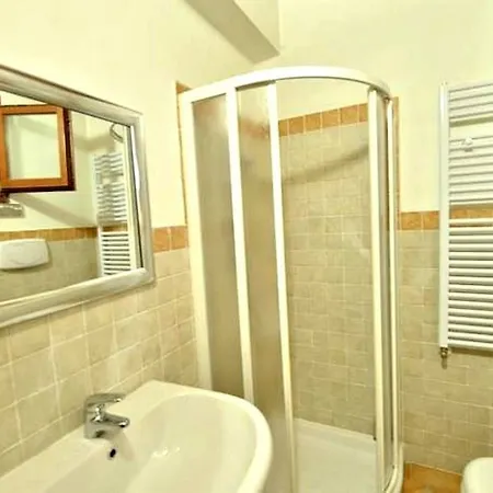 Gaiole Suites דירה גאיולה אין קיאנטי